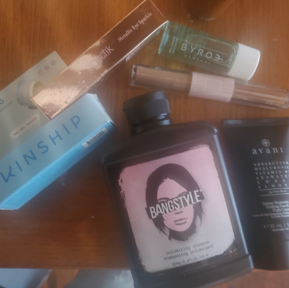 Makeup bundle